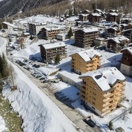 Sleeps 8 Wifi * Zinal